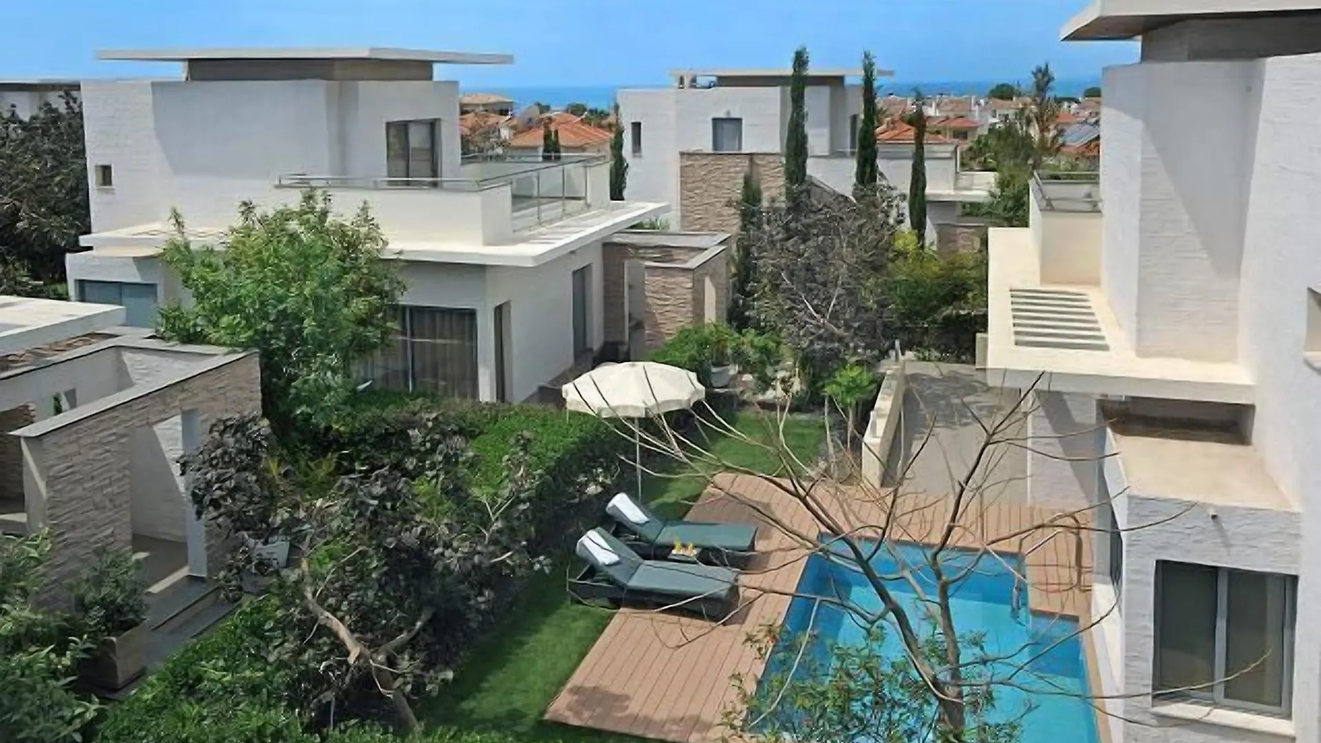Hotel E-Hotel Larnaca Resort & Spa Perivólia
