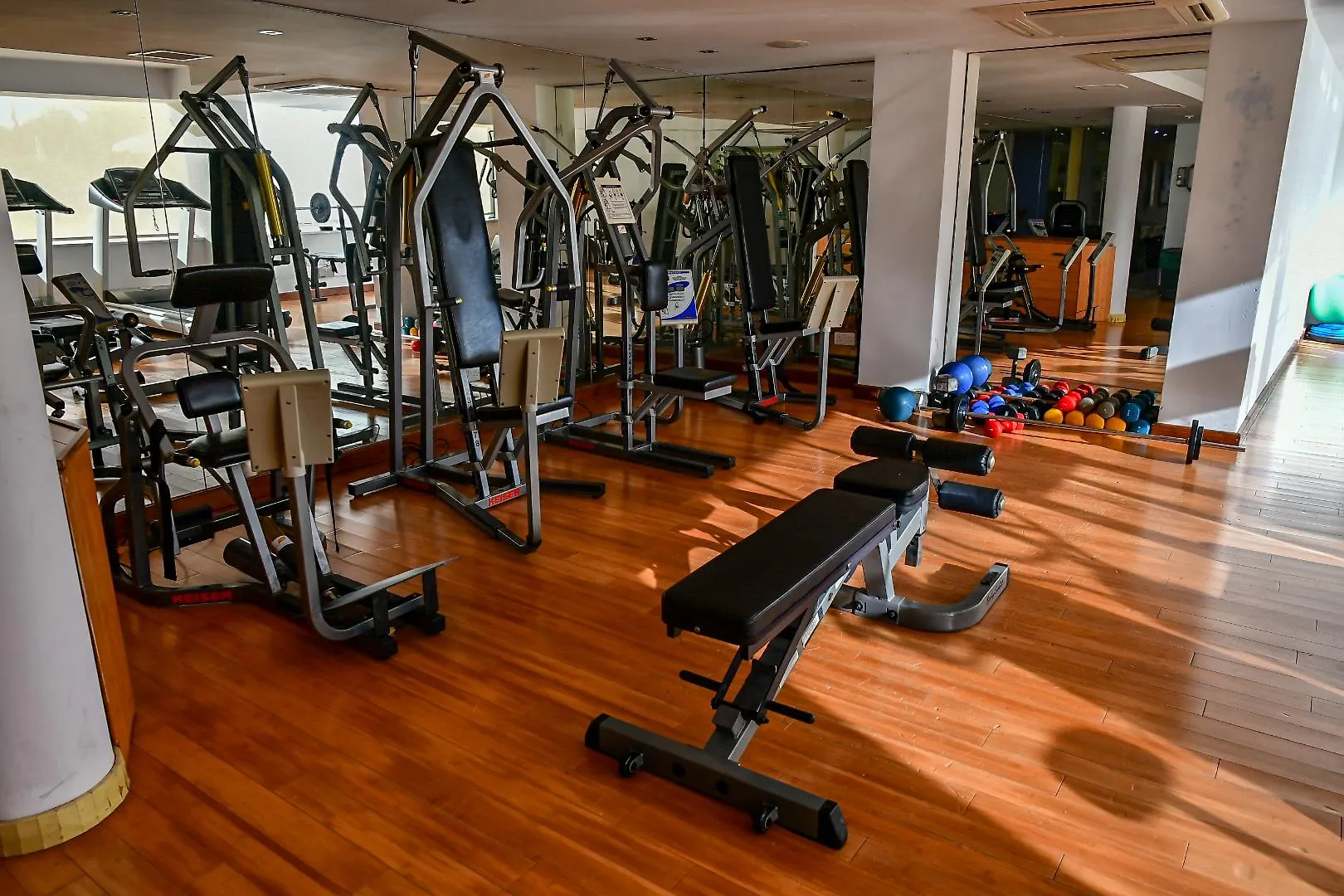 **** Hotel E-Hotel Larnaca Resort & Spa Perivolia Cyprus